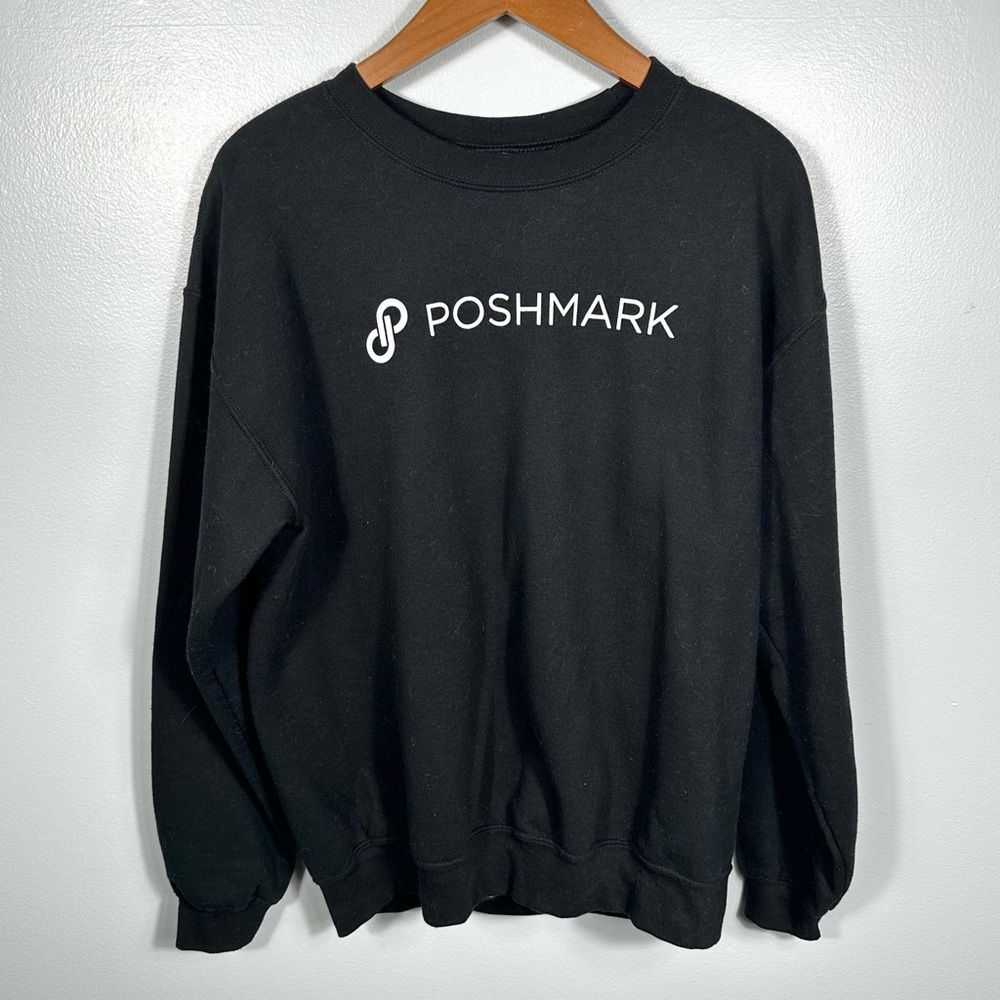 Gildan Poshmark Graphic Black Long Sleeve Sweatshirt Size Medium Casual Posh